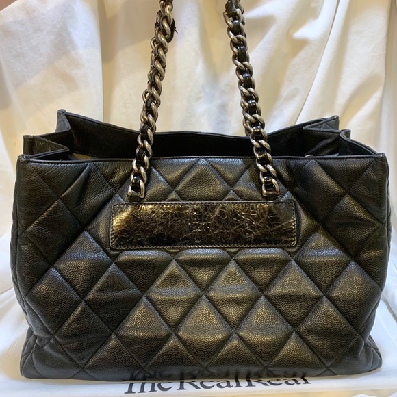 ❌SOLD❌💯Authentic Chanel Coco Casual Tote Travel - Picture 2 of 13